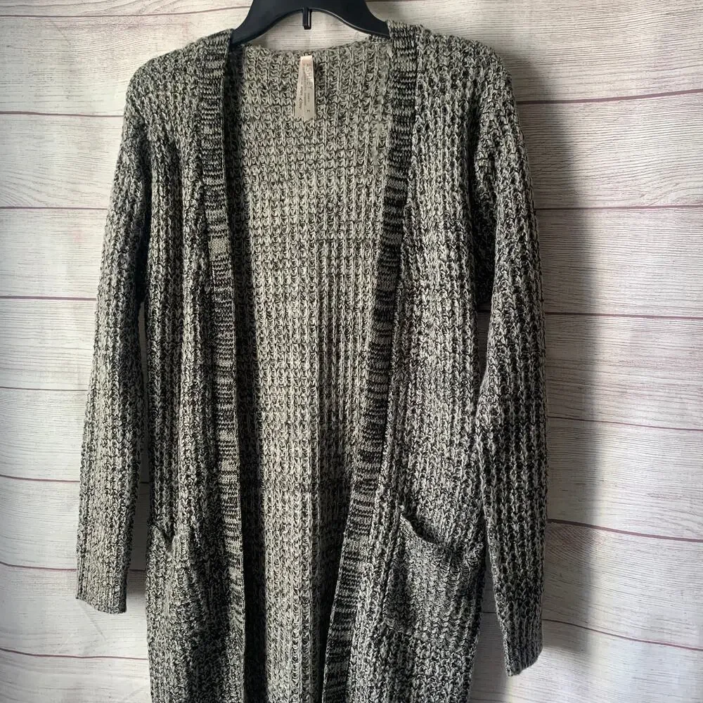 Ashley by 26 International Long Knit Sweater Open Front Pockets Size Medium